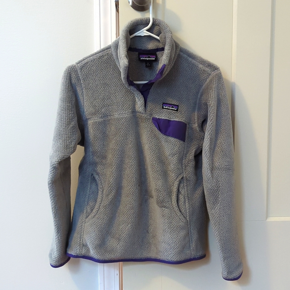 Patagonia Snap-T fleece, size small, grey and purple